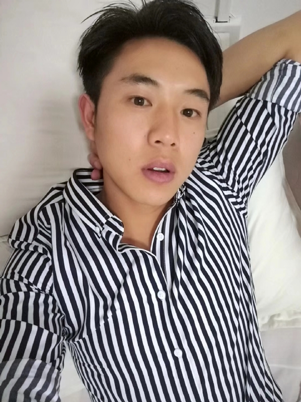 小雷的第二张照片--黔西上门女婿服务网